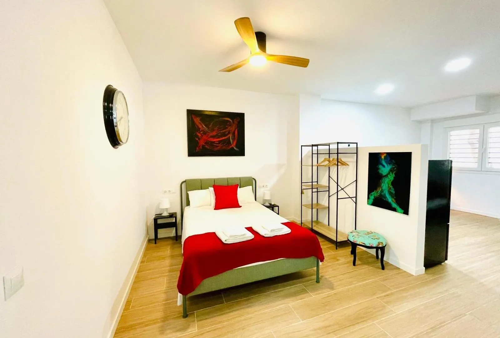 Completo Y Bello Apartamento En Malaga